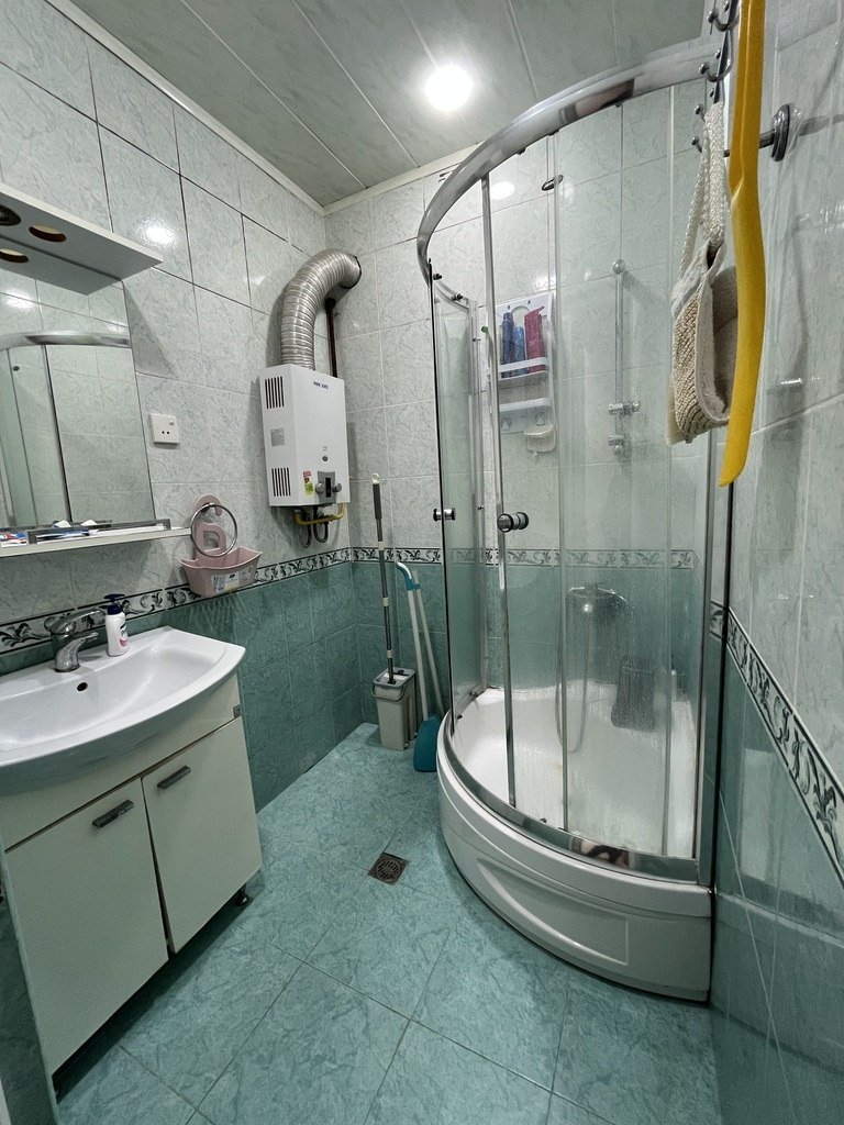 Kirayə verilir 3 otaqlı köhnə tikili, 70 m², Memar Əcəmi m.-11