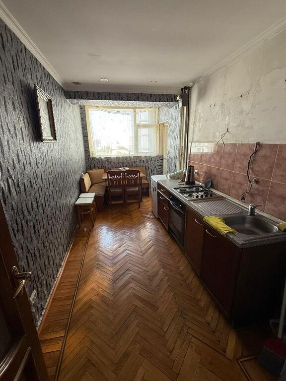 Satılır 3 otaqlı köhnə tikili, 80 m², 28 May m.-4