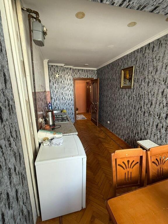 Satılır 3 otaqlı köhnə tikili, 80 m², 28 May m.-5
