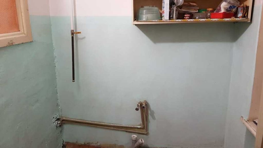Satılır 1 otaqlı köhnə tikili, 35 m², İnşaatçılar m.-9
