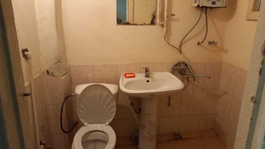 Satılır 1 otaqlı köhnə tikili, 35 m², İnşaatçılar m.-10