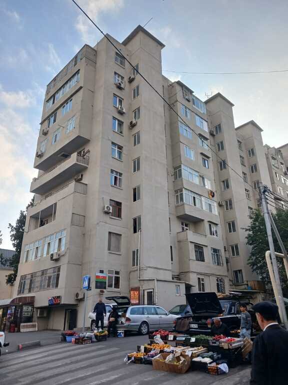 Kirayə verilir 2 otaqlı köhnə tikili, 65 m², İnşaatçılar m.-1