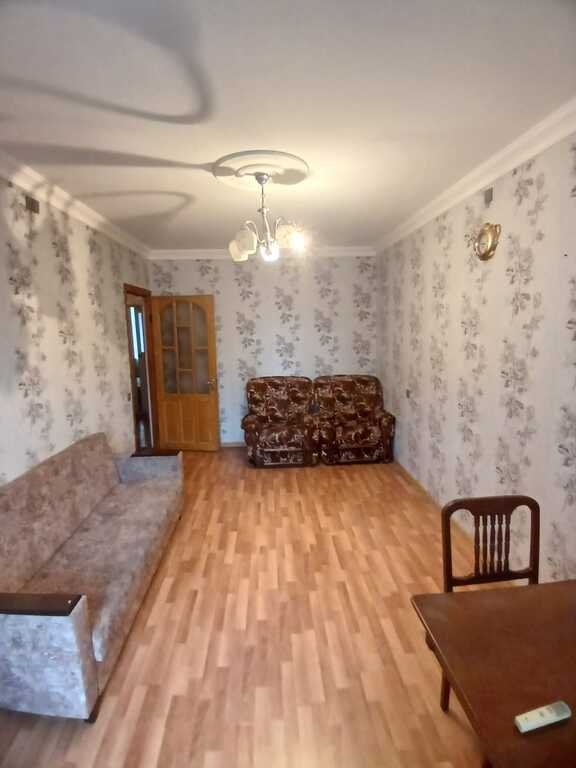 Kirayə verilir 2 otaqlı köhnə tikili, 65 m², İnşaatçılar m.-3