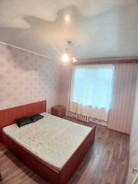 Kirayə verilir 2 otaqlı köhnə tikili, 65 m², İnşaatçılar m.-6