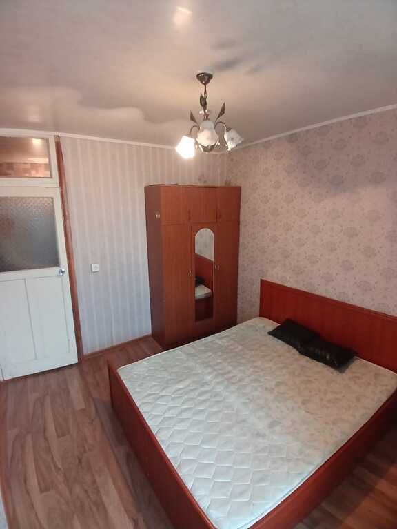 Kirayə verilir 2 otaqlı köhnə tikili, 65 m², İnşaatçılar m.-7