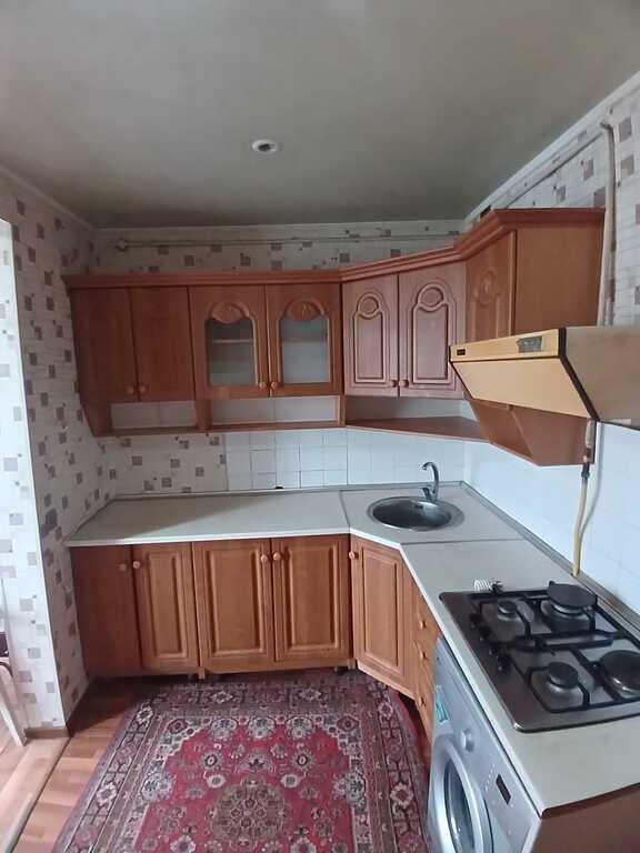 Kirayə verilir 2 otaqlı köhnə tikili, 65 m², İnşaatçılar m.-12