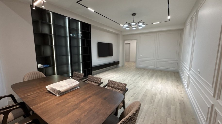 Satılır 4 otaqlı yeni tikili, 180 m², Xətai m.-2