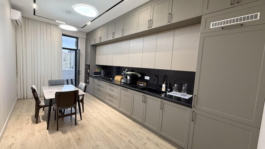 Satılır 4 otaqlı yeni tikili, 180 m², Xətai m.-3