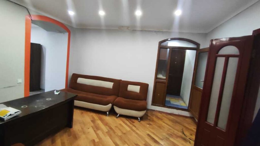 65 m<sup>2</sup> ofis icarəyə verilir, Sahil m.-9