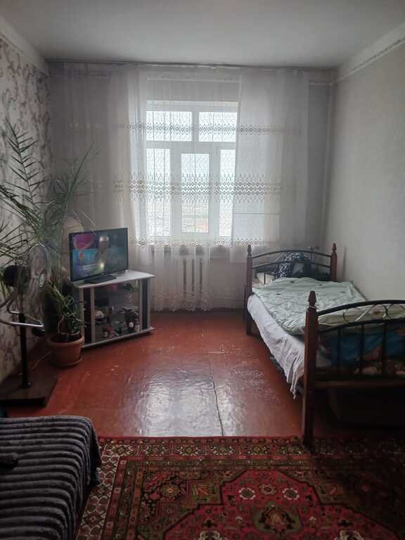 Satılır 2 otaqlı köhnə tikili, 60 m², Massiv D-6