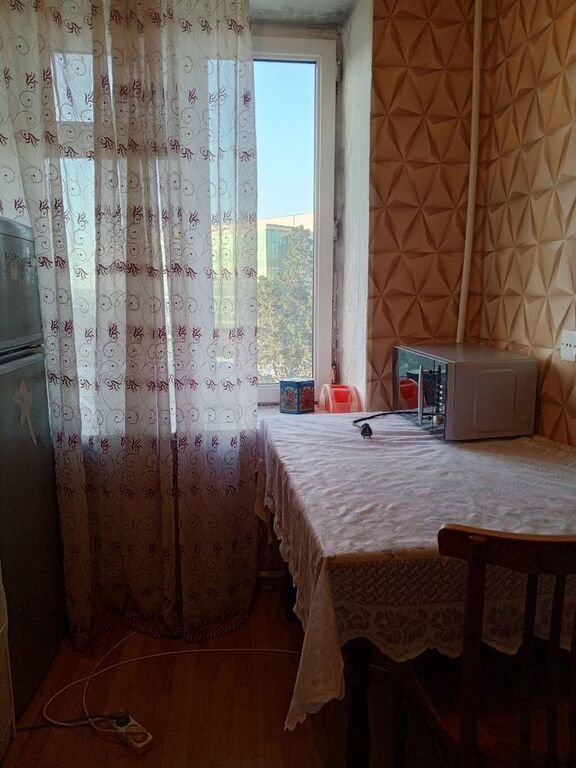 Kirayə verilir 2 otaqlı köhnə tikili, 45 m², Qara Qarayev m.-5