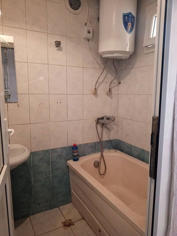 Kirayə verilir 2 otaqlı köhnə tikili, 45 m², Qara Qarayev m.-8