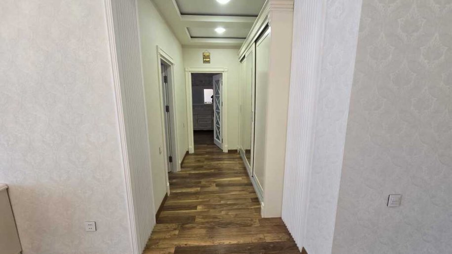 Satılır 3 otaqlı yeni tikili, 138 m², İnşaatçılar m.-11