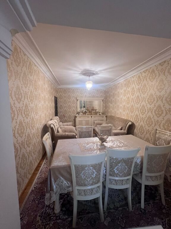 Satılır 4 otaqlı köhnə tikili, 85 m², Azadlıq Prospekti m.-2