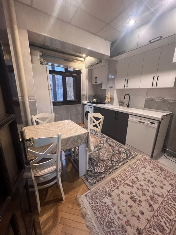 Satılır 4 otaqlı köhnə tikili, 85 m², Azadlıq Prospekti m.-9