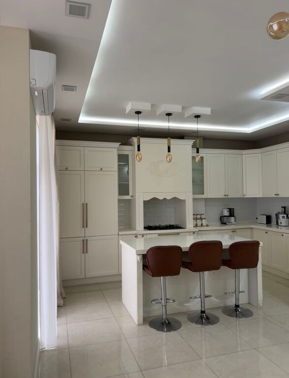 Satılır 4 otaqlı yeni tikili, 200 m², Xətai m.-15