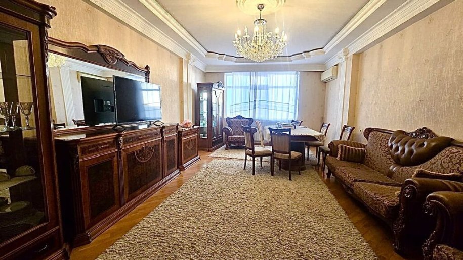 Satılır 3 otaqlı yeni tikili, 132 m², Nəriman Nərimanov m.-1