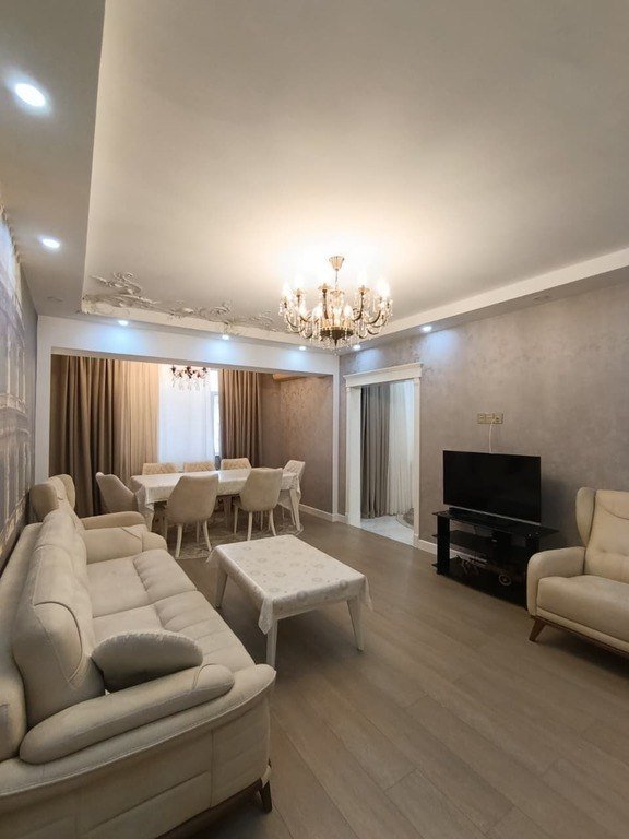 Satılır 3 otaqlı köhnə tikili, 95 m², Neftçilər m.-1