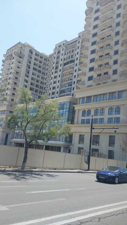 Satılır 4 otaqlı yeni tikili, 153 m², Elmlər Akademiyası m.-1