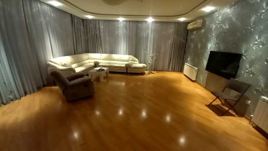 Satılır 4 otaqlı yeni tikili, 230 m², Gənclik m.-2