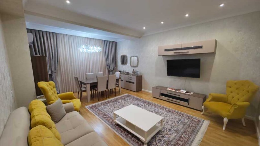 Kirayə verilir 3 otaqlı yeni tikili, 135 m², Elmlər Akademiyası m.-2