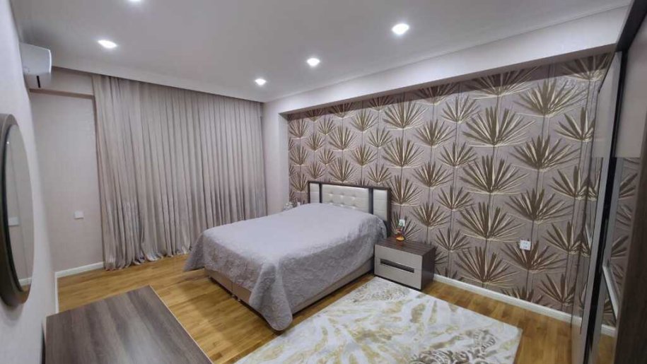 Kirayə verilir 3 otaqlı yeni tikili, 135 m², Elmlər Akademiyası m.-5