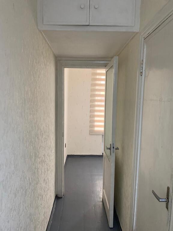 Satılır 2 otaqlı köhnə tikili, 52 m², Qara Qarayev m.-2