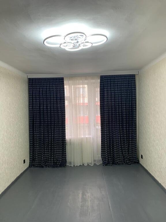 Satılır 2 otaqlı köhnə tikili, 52 m², Qara Qarayev m.-5