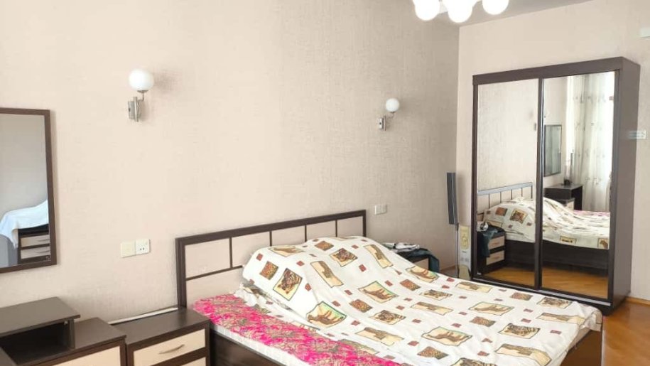 Kirayə verilir 3 otaqlı yeni tikili, 120 m², 28 May m.-8