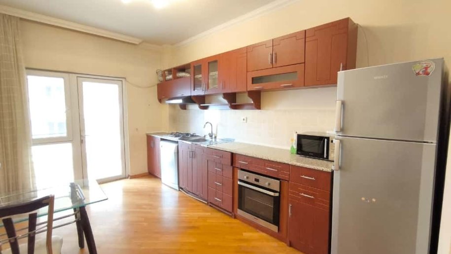 Kirayə verilir 3 otaqlı yeni tikili, 120 m², 28 May m.-10