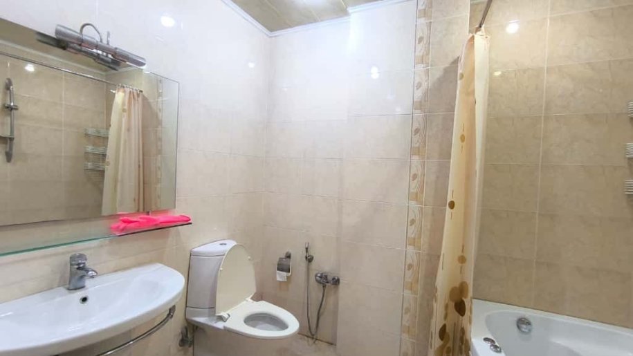 Kirayə verilir 3 otaqlı yeni tikili, 120 m², 28 May m.-11