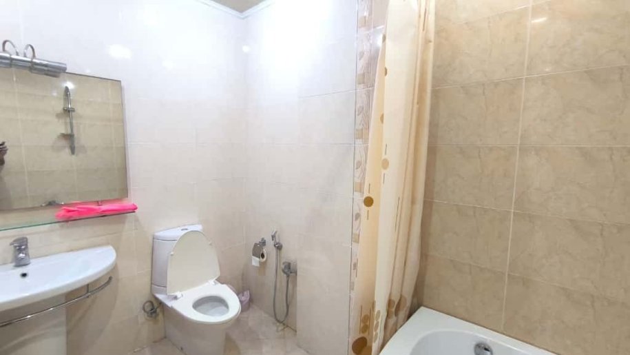 Kirayə verilir 3 otaqlı yeni tikili, 120 m², 28 May m.-14