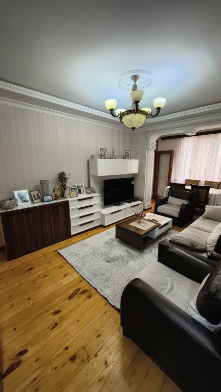 Satılır 3 otaqlı köhnə tikili, 85 m², Həzi Aslanov m.-9