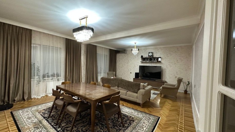 Satılır 5 otaqlı köhnə tikili, 120 m², Həzi Aslanov m.-1