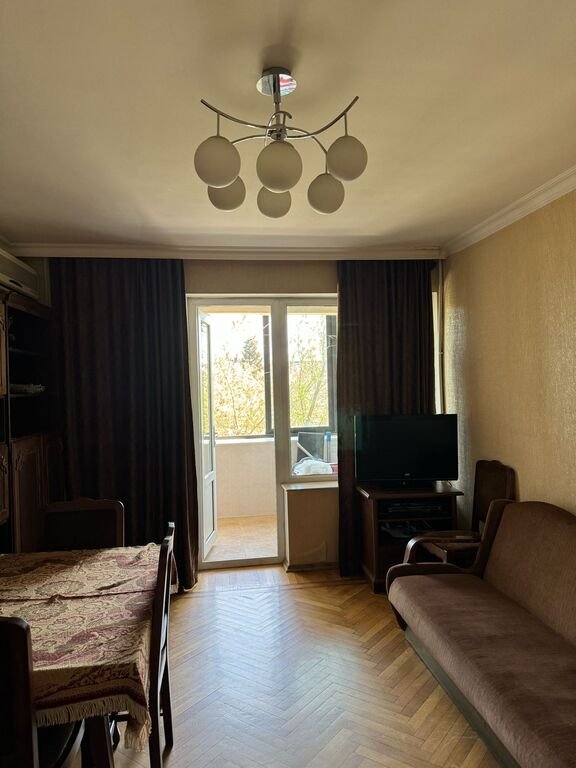 Kirayə verilir 2 otaqlı köhnə tikili, 70 m², Gənclik m.-13