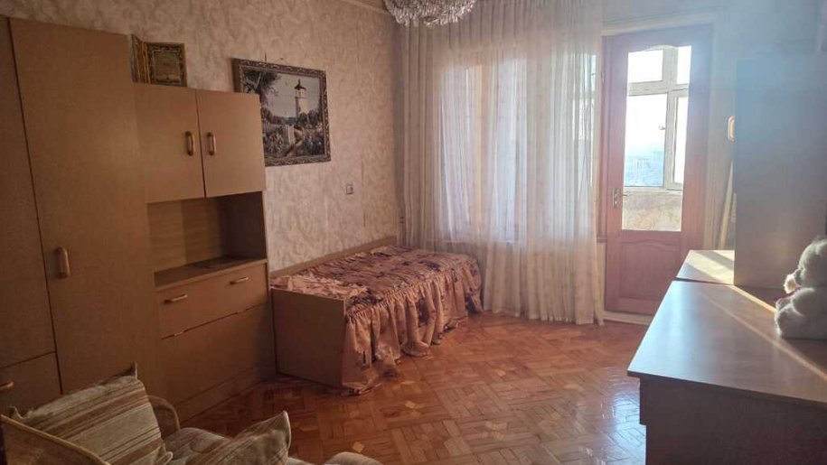 Satılır 4 otaqlı köhnə tikili, 100 m², 9-cu mikrorayon-1