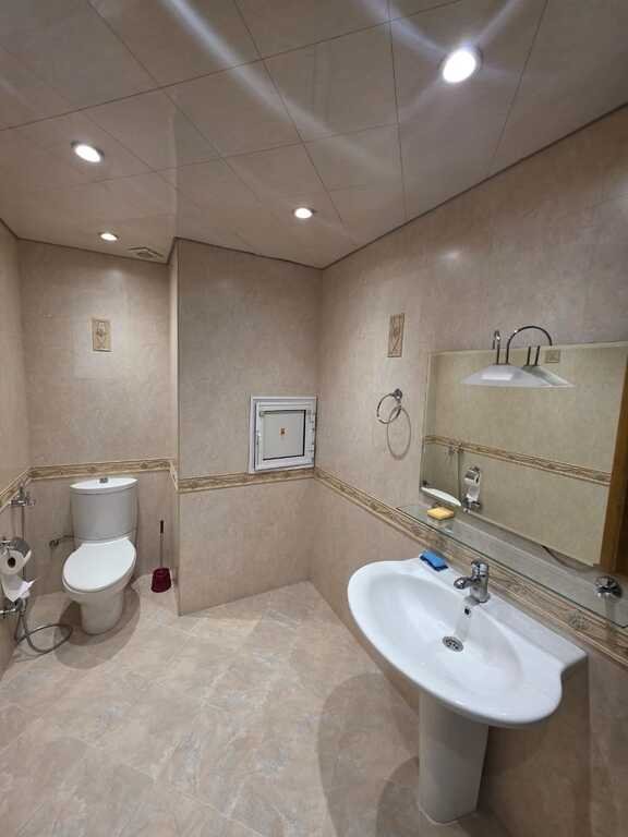 Kirayə verilir 3 otaqlı yeni tikili, 132 m², 8 noyabr-15