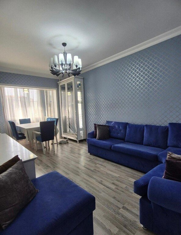 Satılır 3 otaqlı köhnə tikili, 85 m², Azadlıq Prospekti m.-1