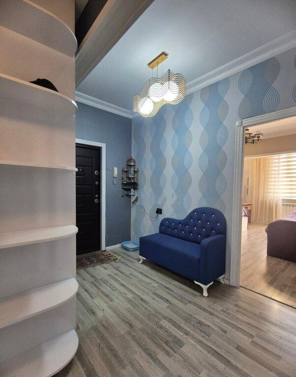 Satılır 3 otaqlı köhnə tikili, 85 m², Azadlıq Prospekti m.-2