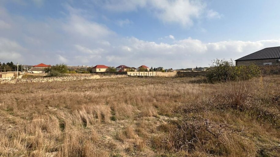 27 sot torpaq satılır, Novxanı-3
