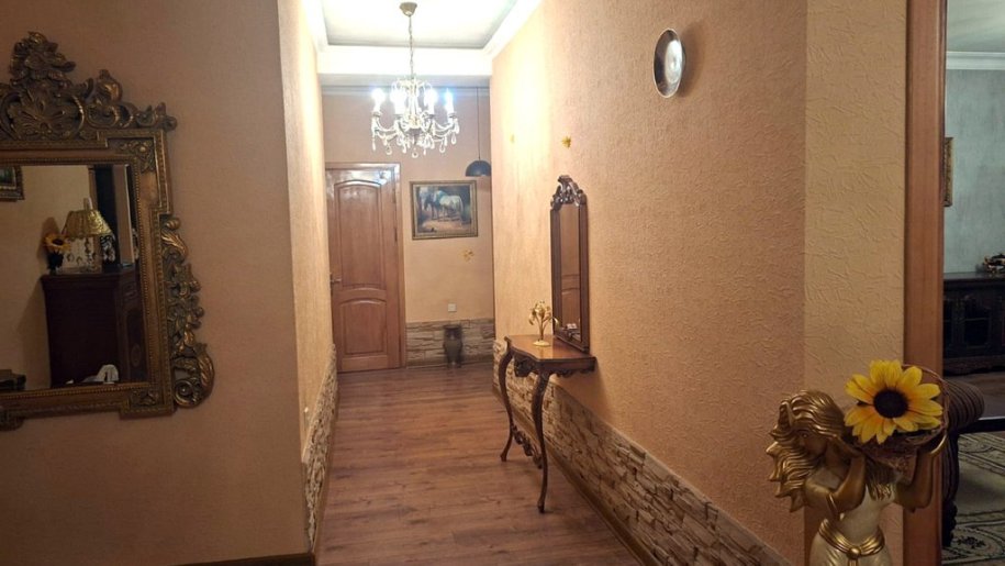 Satılır 3 otaqlı yeni tikili, 175 m², Nizami m.-12