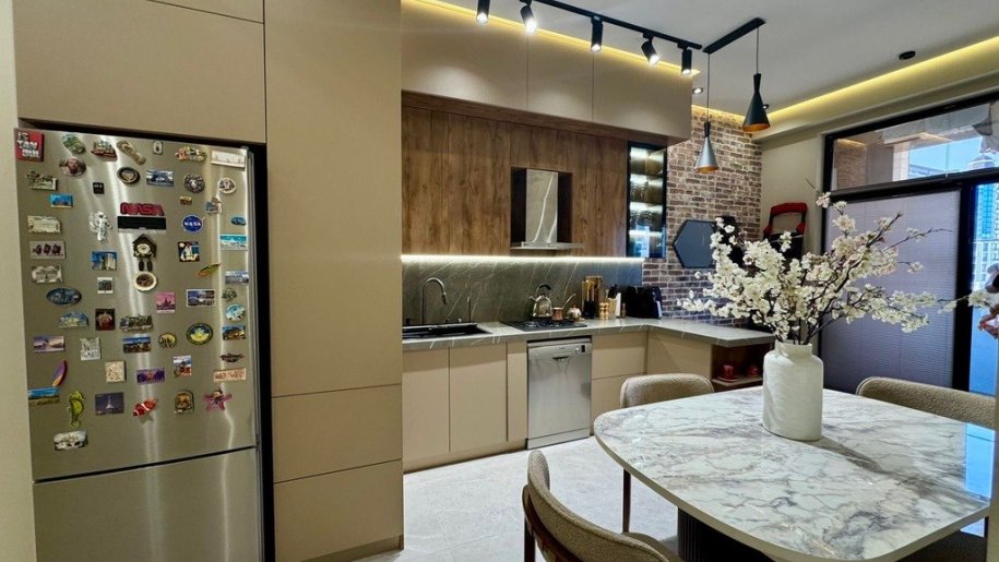 Kirayə verilir 3 otaqlı yeni tikili, 90 m², 28 May m.-2