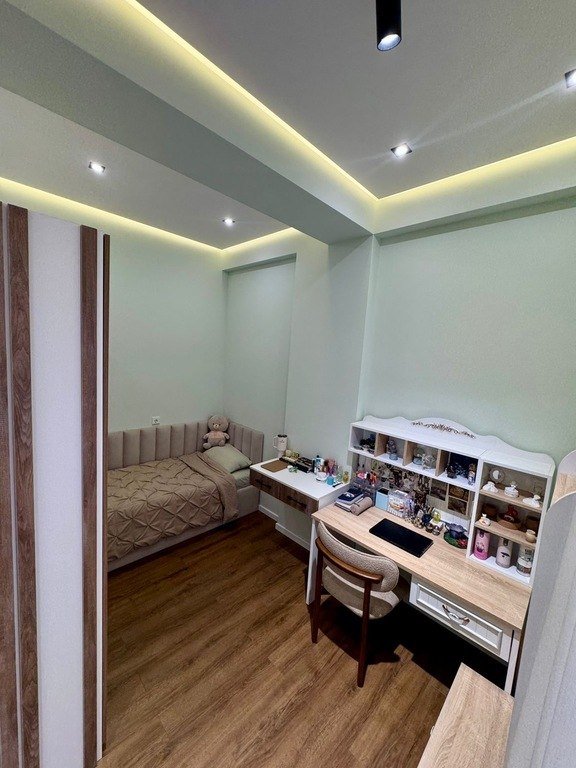 Kirayə verilir 3 otaqlı yeni tikili, 90 m², 28 May m.-13