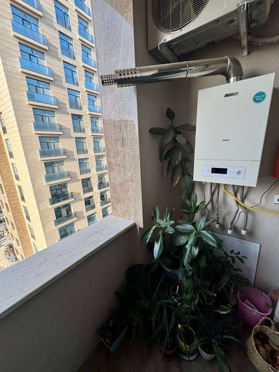 Kirayə verilir 3 otaqlı yeni tikili, 90 m², 28 May m.-23