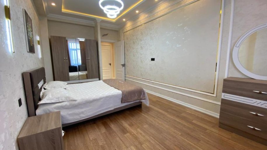 Satılır 3 otaqlı yeni tikili, 105 m², 28 May m.-8