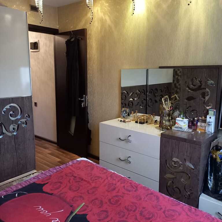 Satılır 2 otaqlı köhnə tikili, 65 m², Memar Əcəmi m.-6