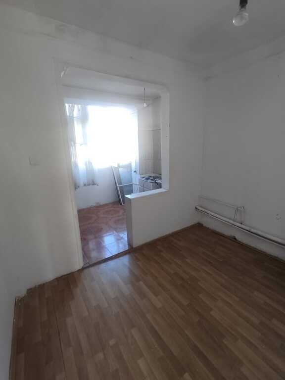 Satılır 2 otaqlı köhnə tikili, 60 m², Əhmədli m.-8