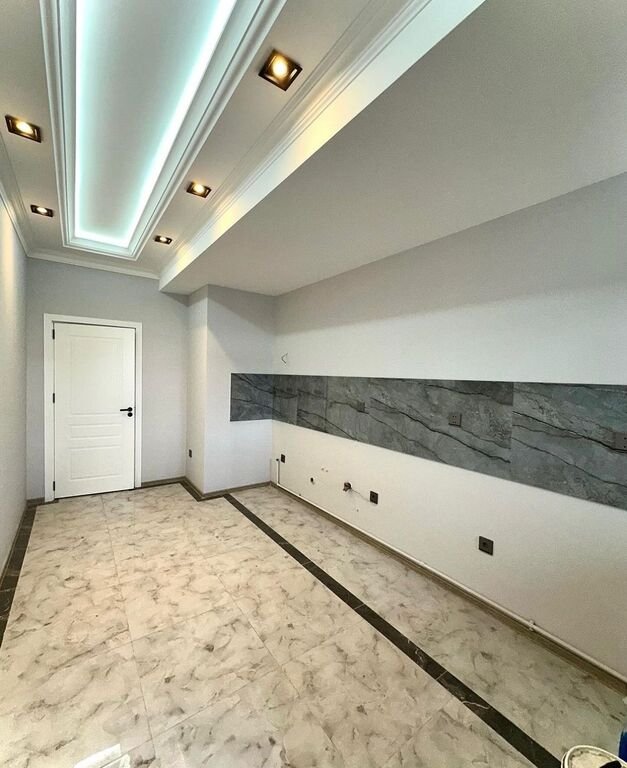 Satılır 2 otaqlı yeni tikili, 90 m², İnşaatçılar m.-8