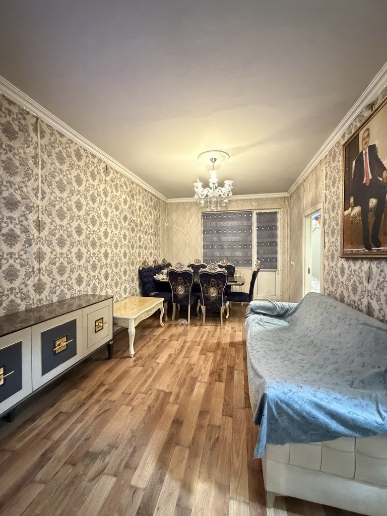 Satılır 2 otaqlı köhnə tikili, 50 m², Memar Əcəmi m.-1