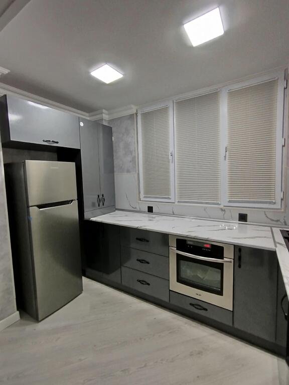 Satılır 3 otaqlı köhnə tikili, 72 m², Gənclik m.-4